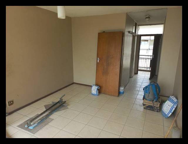 3 BEDROOM APARTMENT FOR SALE IN SUNNYSIDE